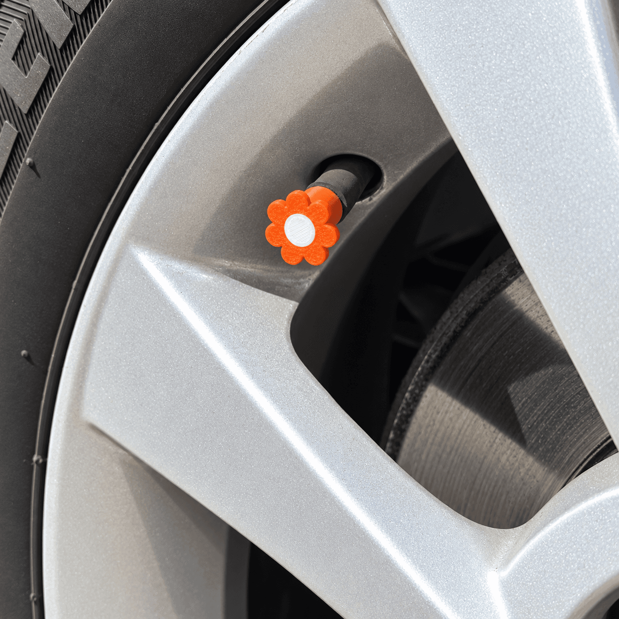 Cute Flower Car Tyre Air Valve Covers (Pack of 8)